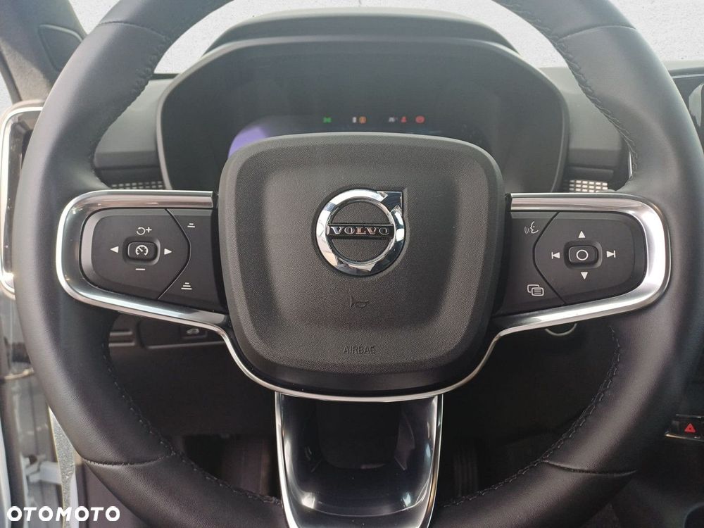 Volvo XC 40 - 21