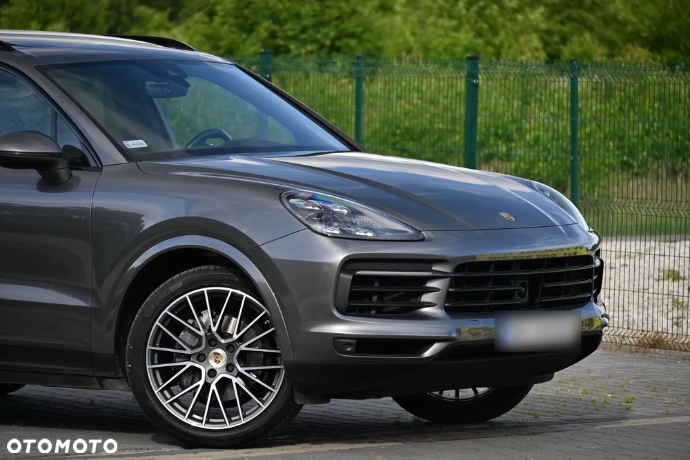 Porsche Cayenne Platinum Edition - 12