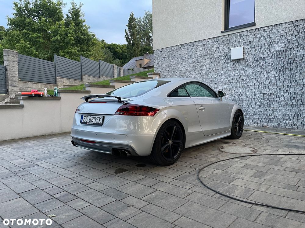 Audi TT S Coupé - 6
