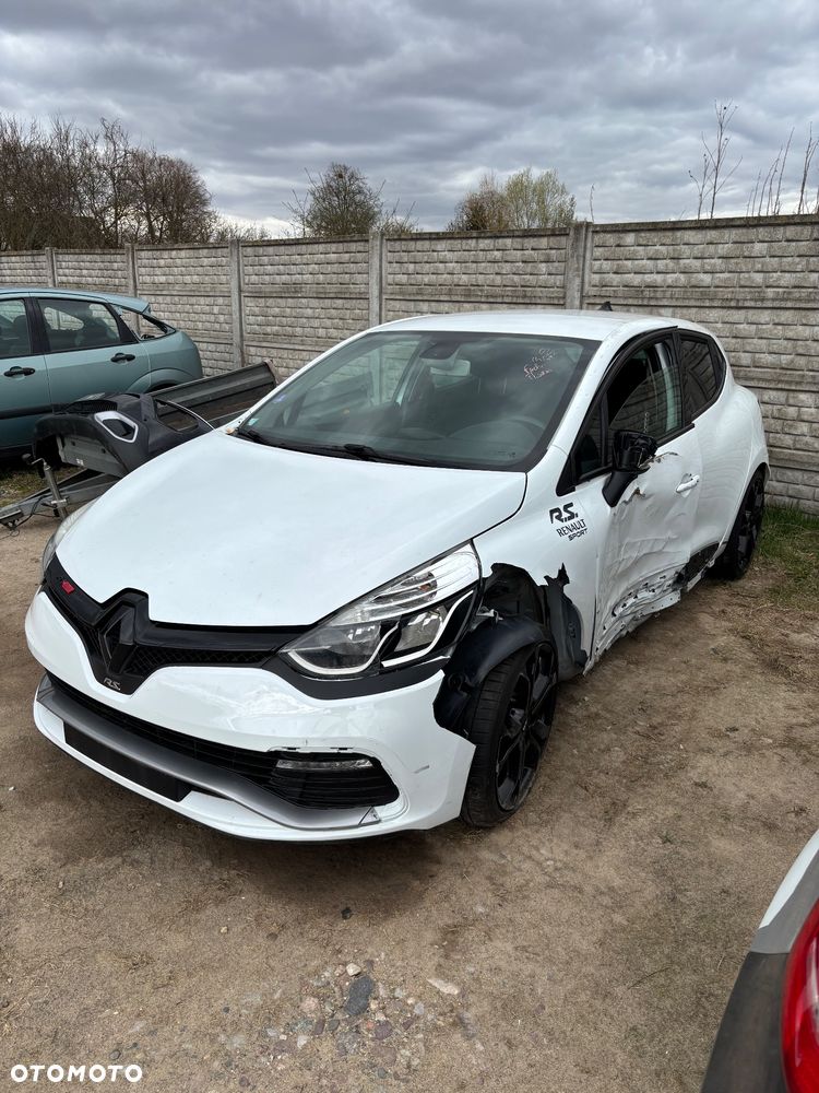 Renault Clio TCe 200 EDC Sport R.S - 6