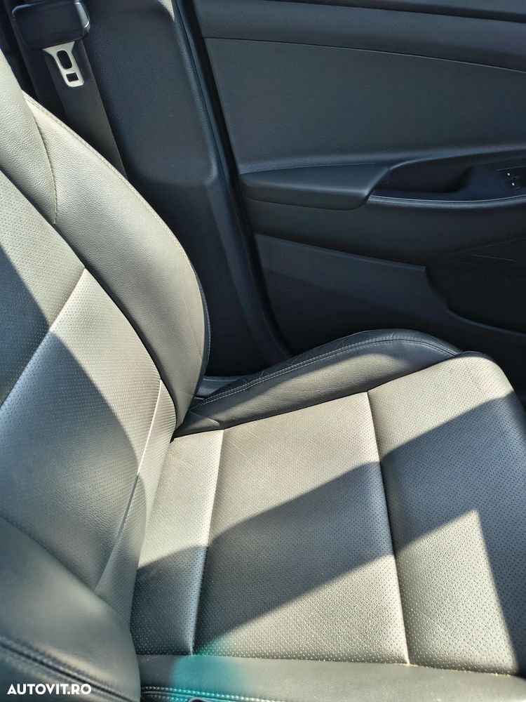 Hyundai Tucson 2.0 CRDI 4WD Automatik Premium - 9