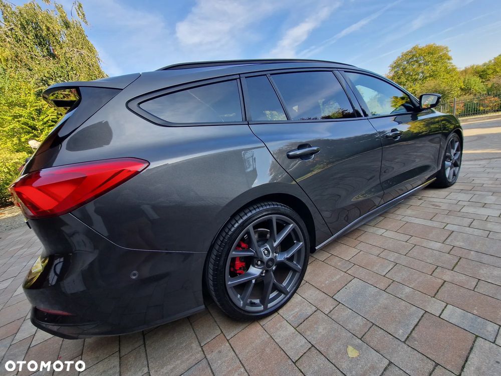 Ford Focus 2.0 EcoBlue ST - 29