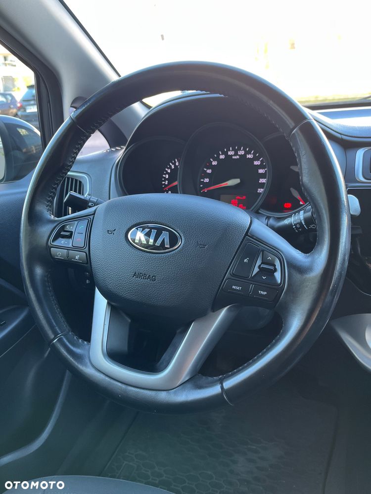 Kia Rio 1.4 Business Line - 30