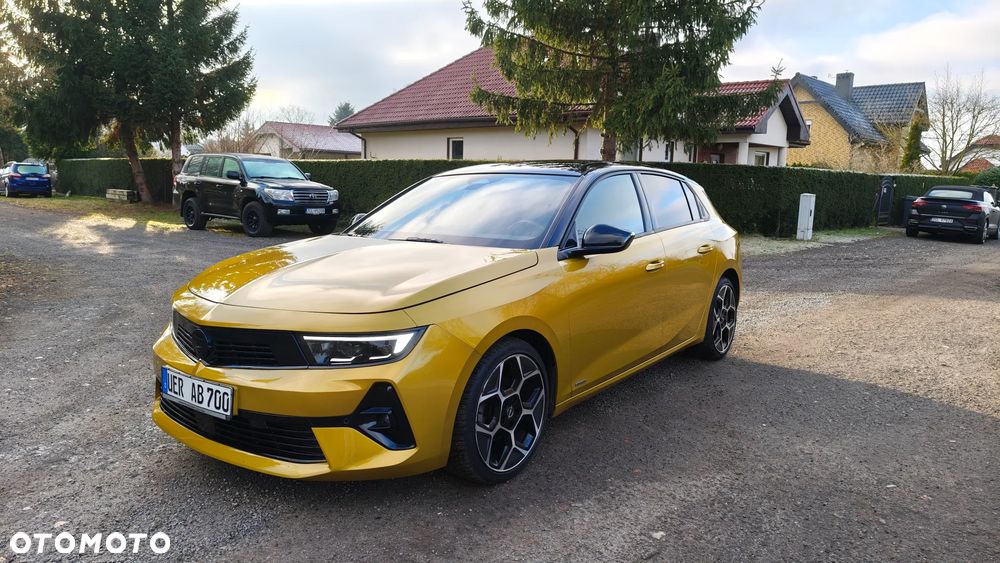 Opel Astra 1.2 T GS Line S&S - 18