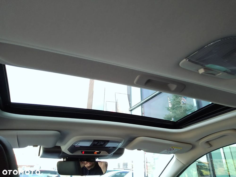 Subaru Crosstrek 2.0i-S e-Boxer Platinum (EyeSight) Lineartronic - 17