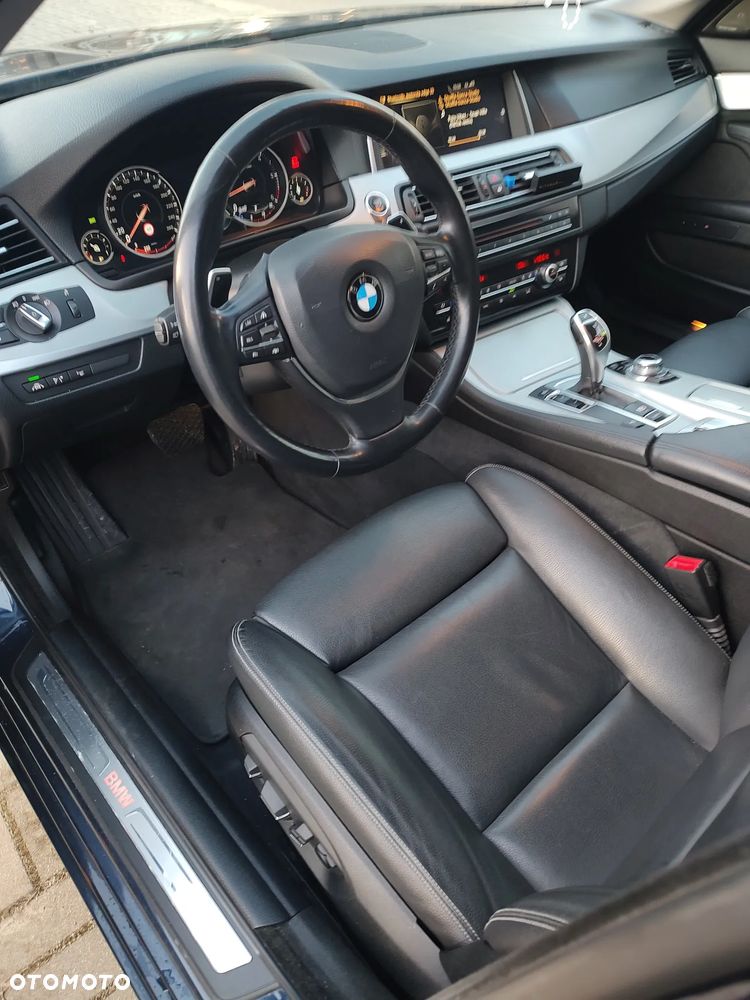 BMW Seria 5 535d Sport-Aut Modern Line - 15