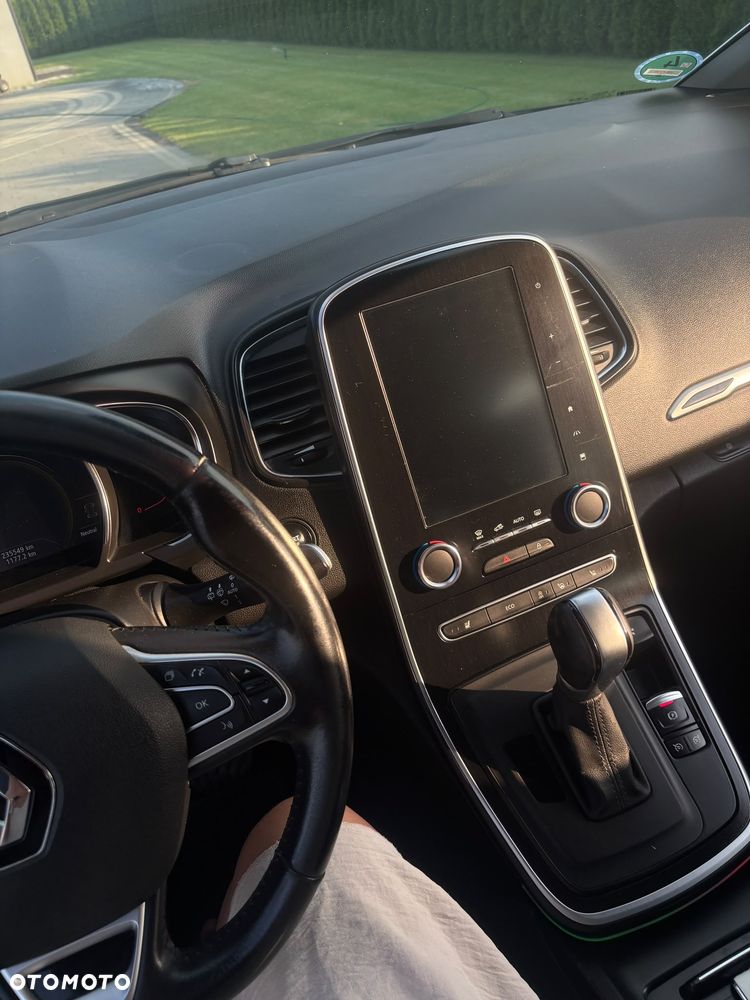 Renault Scenic - 4