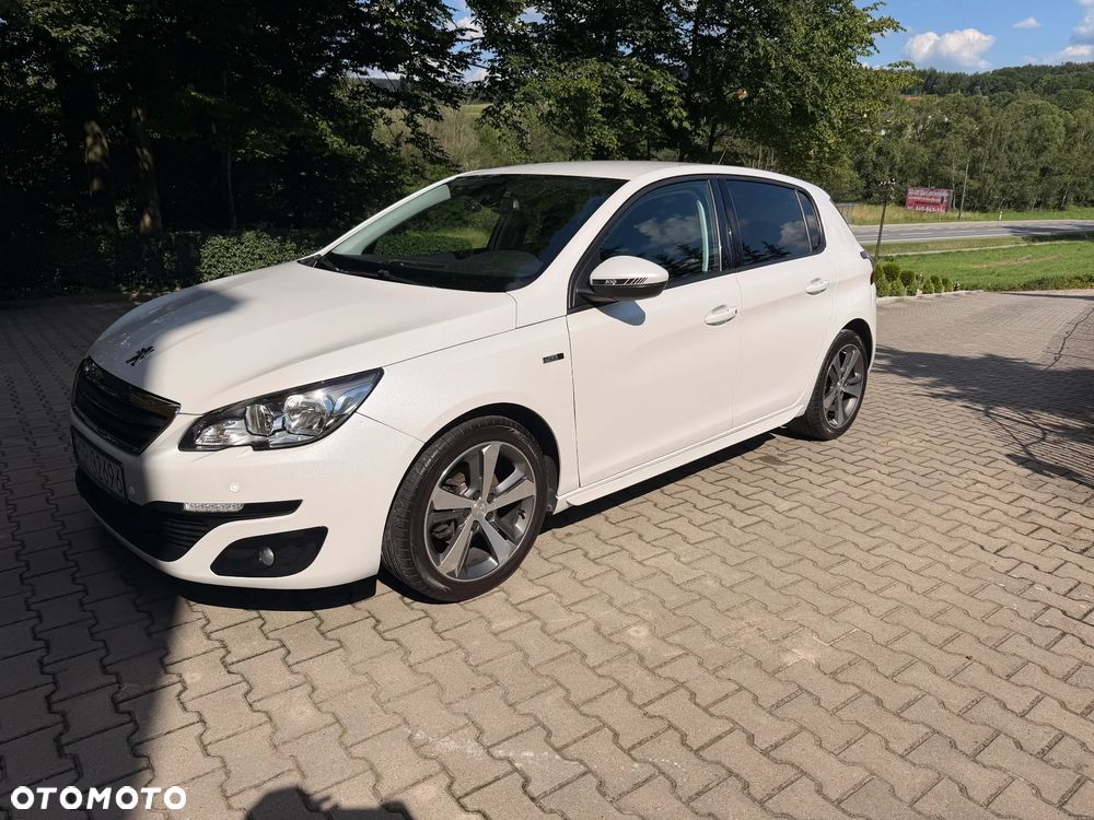 Peugeot 308 1.6 BlueHDi Allure S&S - 15