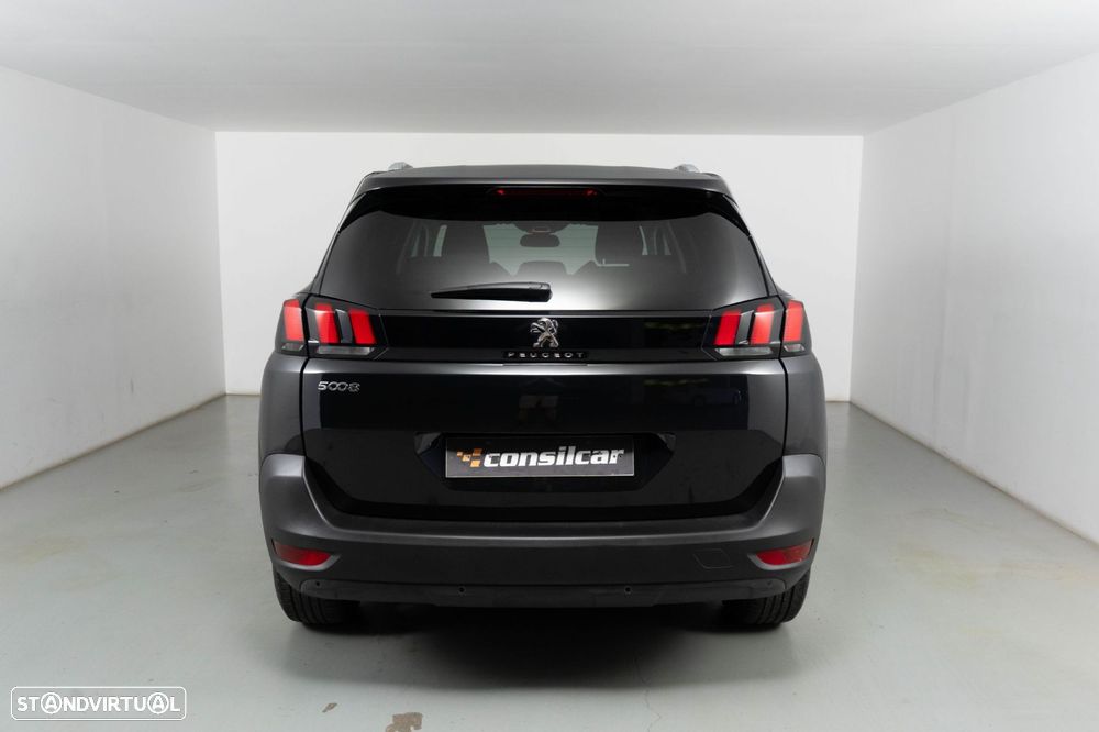 Peugeot 5008 - 5