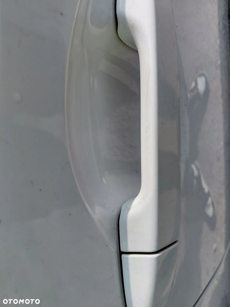 Toyota Auris 1.33 VVT-i Active - 26