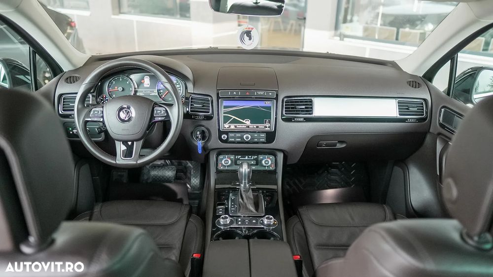 Volkswagen Touareg 3.0 V6 TDI BMT - 10