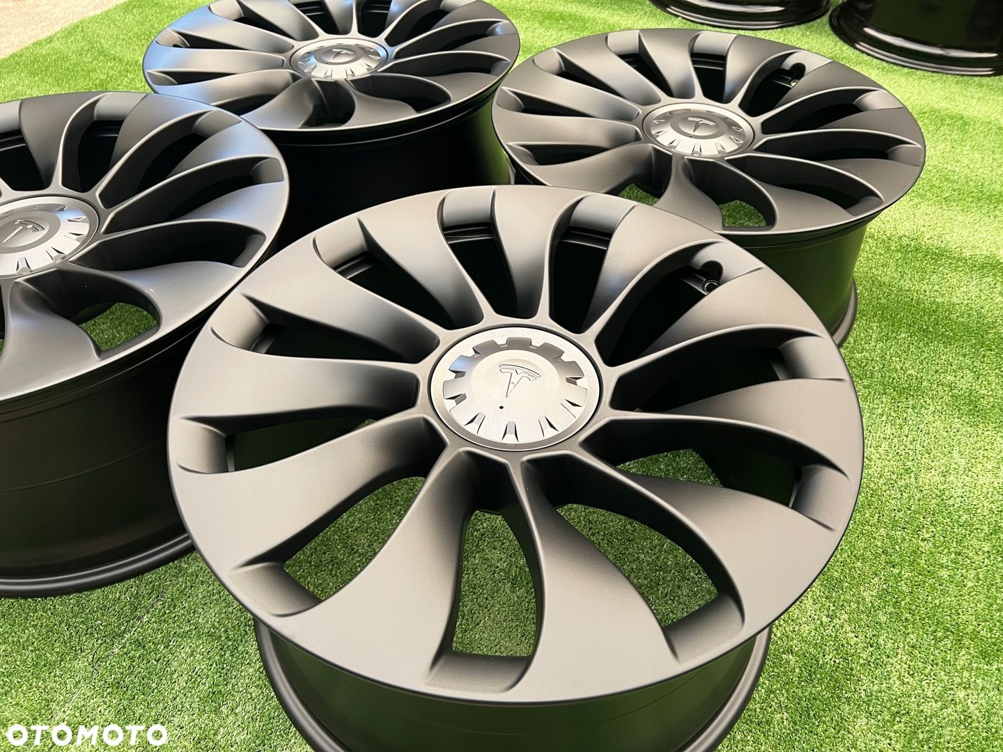 KOMPLET FELG FELGI TESLA MODEL Y PERFORMANCE 21 ET40 ET48 ORYGINALNE - 1