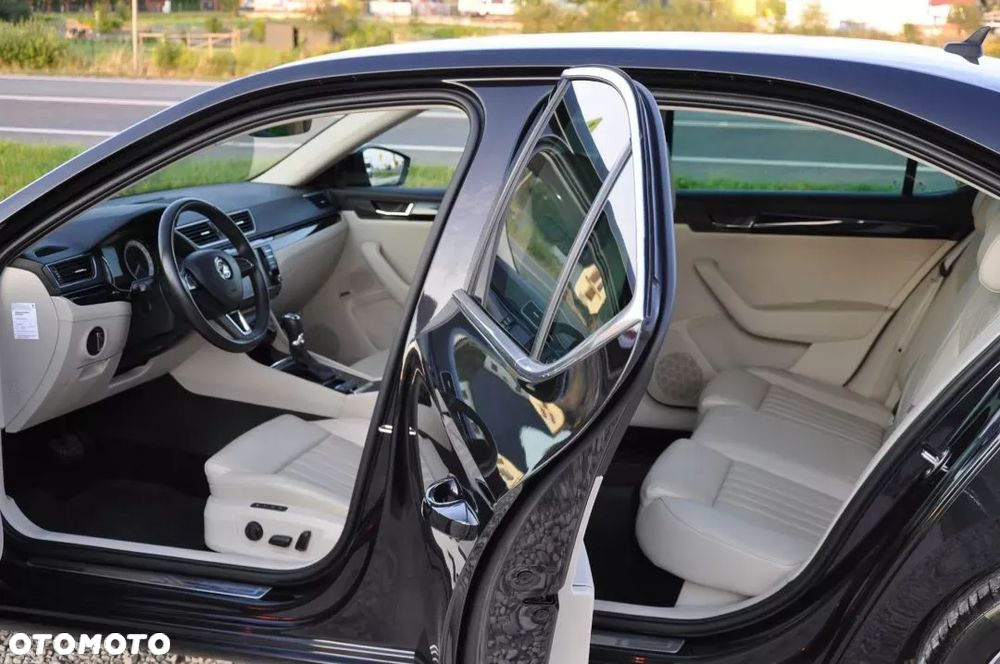 Skoda Superb 2.0 TSI L&K DSG - 9