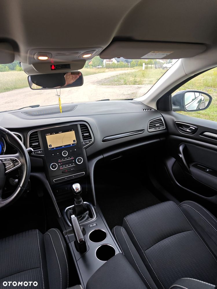 Renault Megane ENERGY TCe 100 INTENS - 17