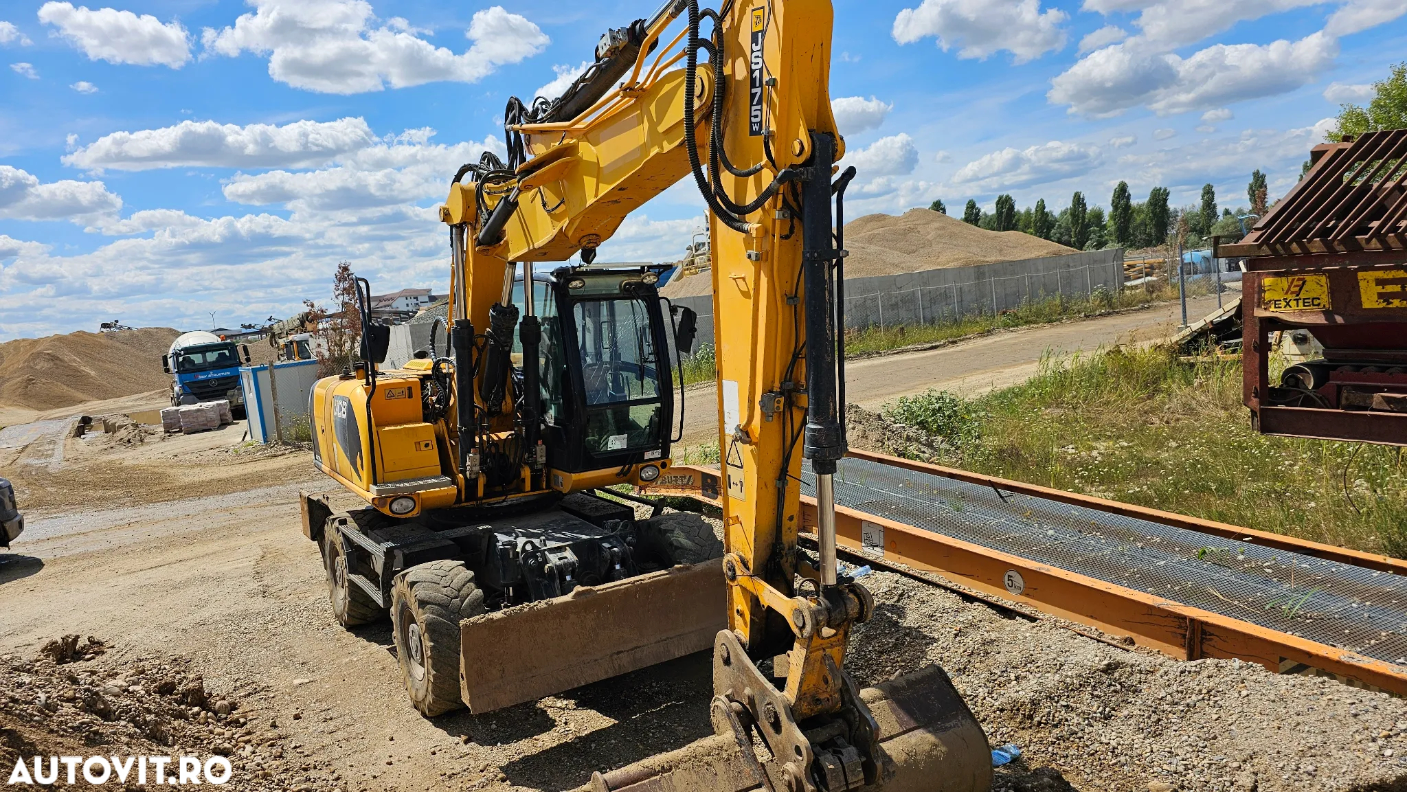 JCB W 175 Excavator pe roți - 4