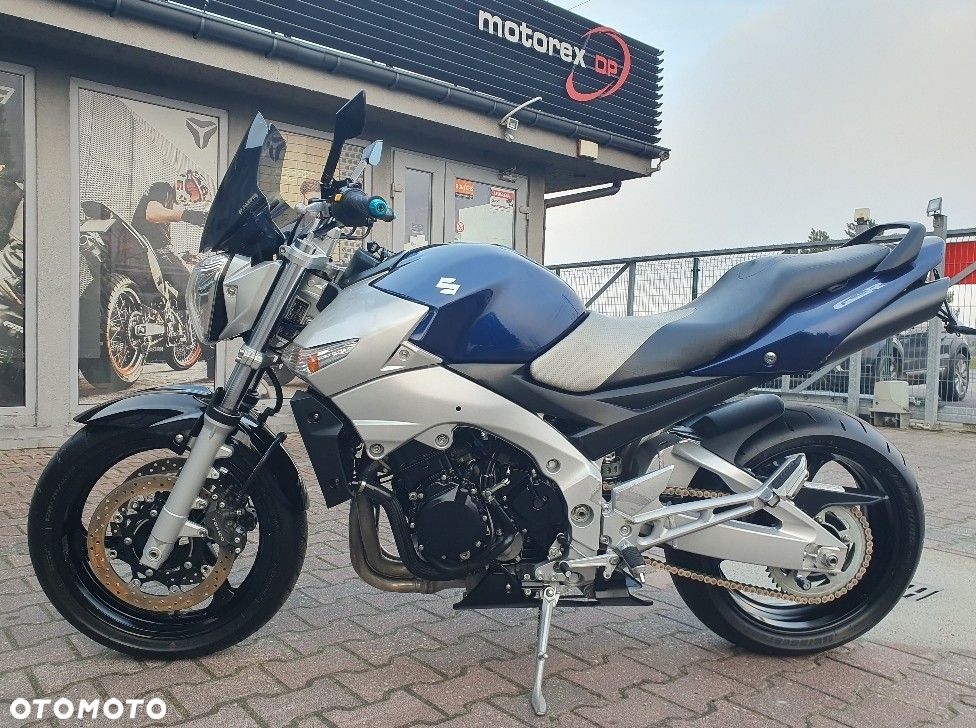 Suzuki GSR - 1