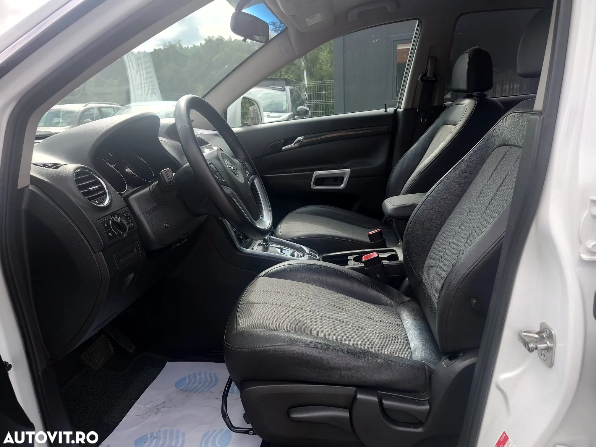 Opel Antara 2.2 CDTI 4x4 Aut. Cosmo - 4