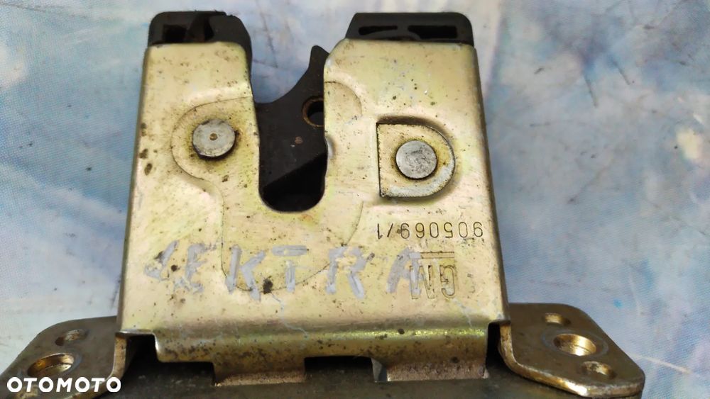 Zamek tylnej klapy OPEL VECTRA  905069 - 2
