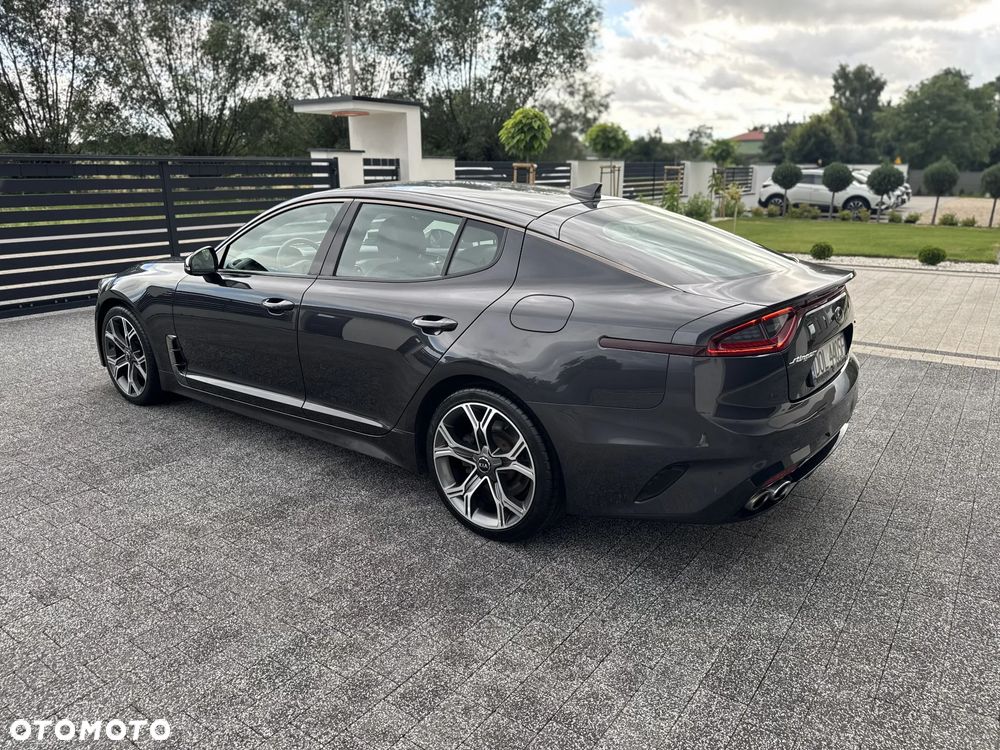 Kia Stinger 2.0 T-GDI GT Line - 13