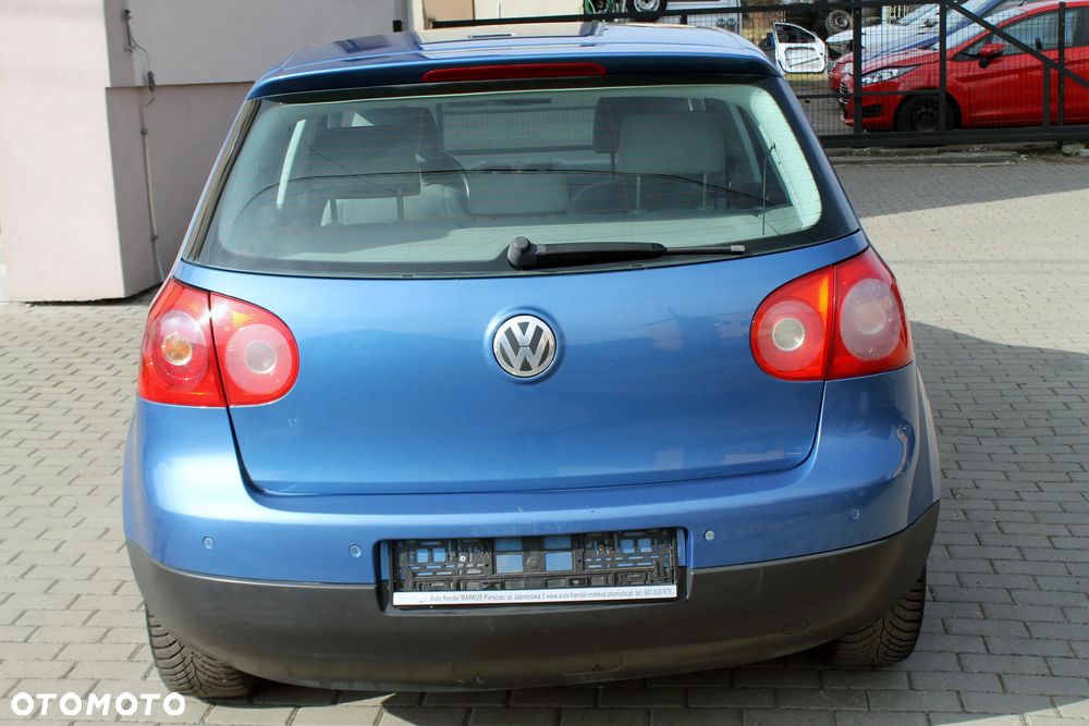 Volkswagen Golf - 8