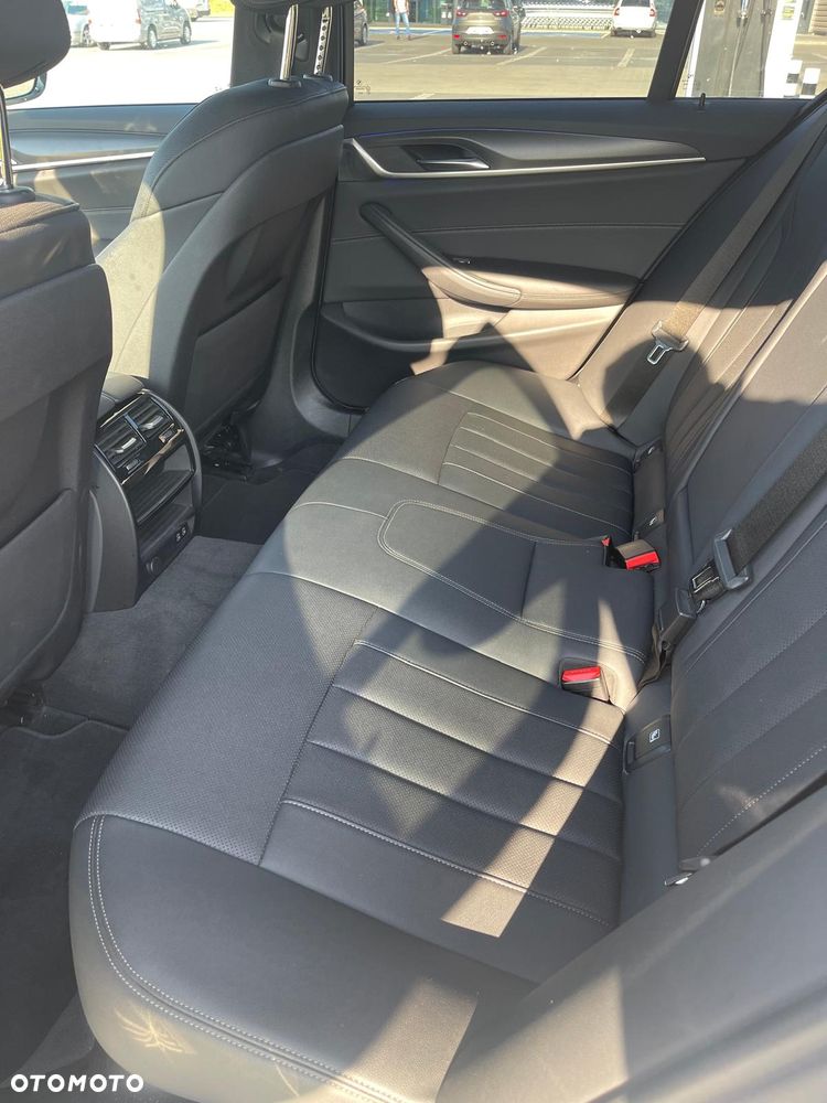 BMW Seria 5 520d xDrive MHEV M Sport sport - 16
