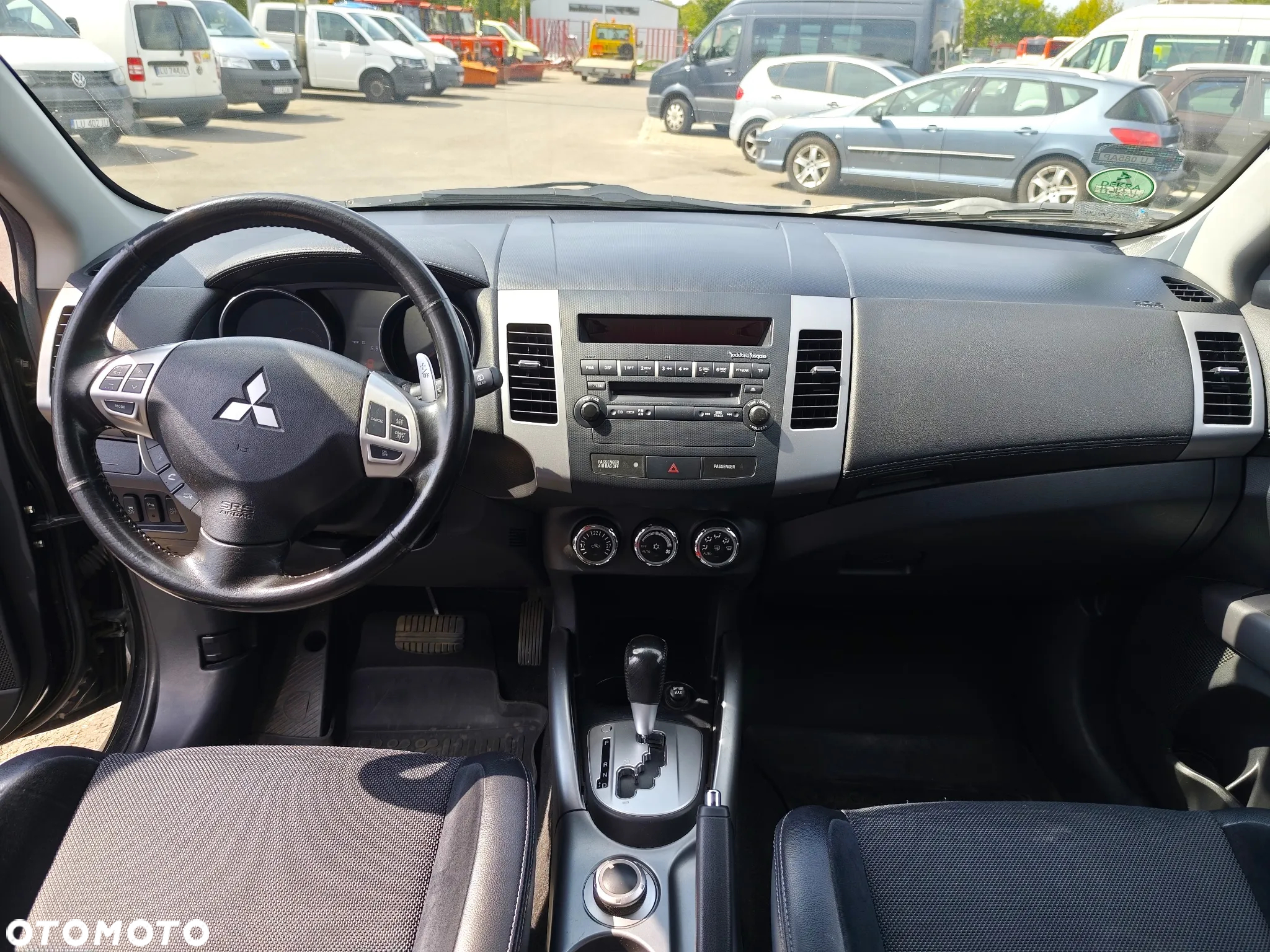 Mitsubishi Outlander 2.4 Instyle EU5 CVT - 6