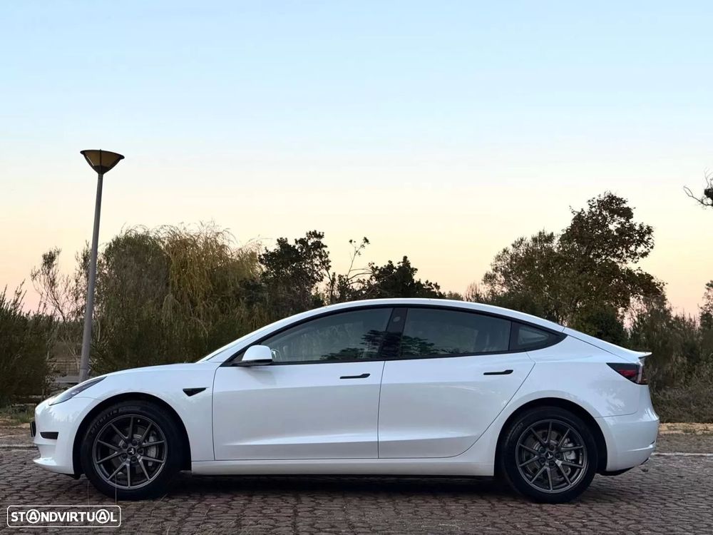 Tesla Model 3 Standard Range Plus RWD - 4