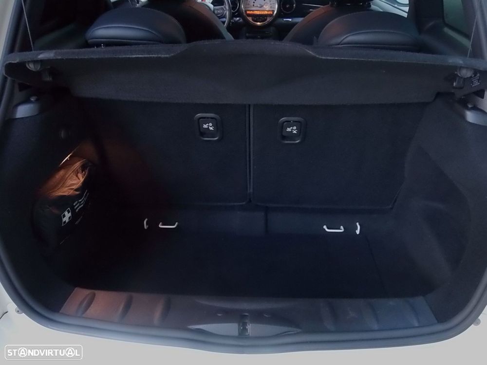 MINI 3 Portas Cooper D - 20