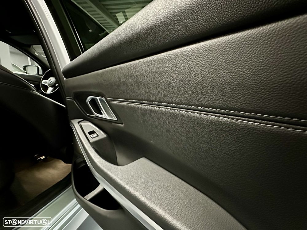 BMW 330 e Aut. Sport Line - 13