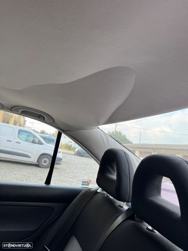 VW Bora 1.9 TDi Highline - 10