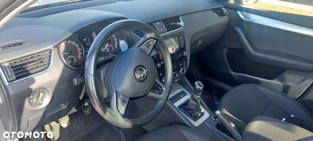 Skoda Octavia 1.6 TDI Ambition - 13