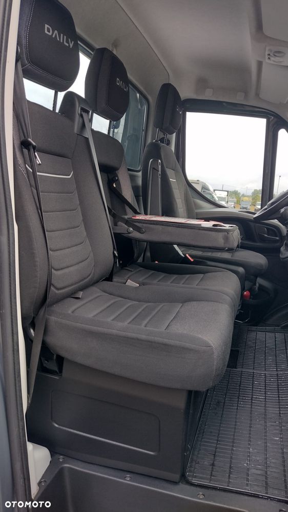 Iveco Daily 3.0 180KM Autolaweta Salon PL wyciągarka hak najazdy - 25