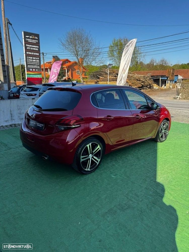 Peugeot 208 1.2 PureTech GT Line - 5