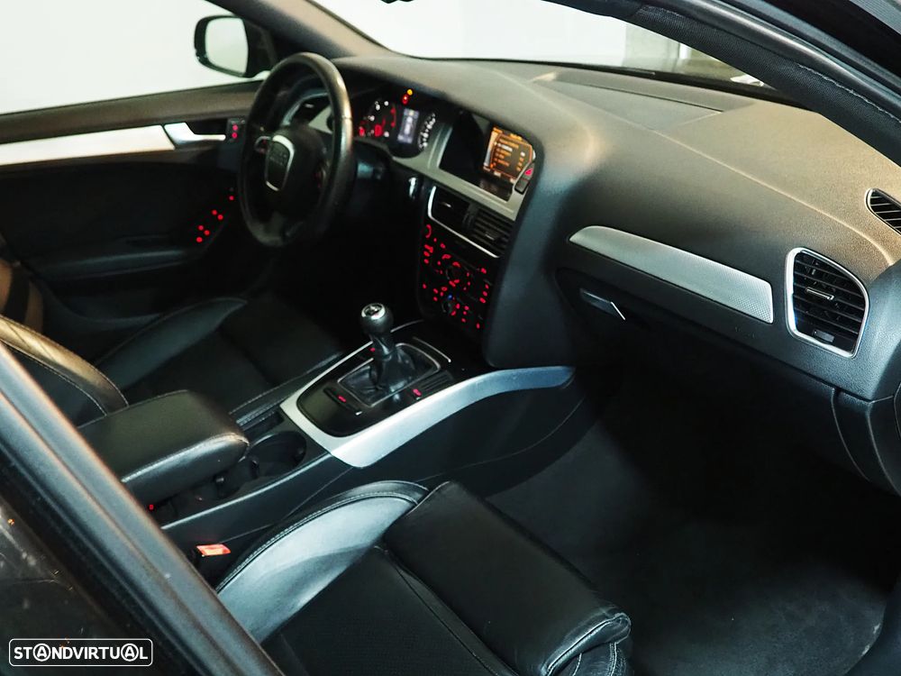 Audi A4 Avant 2.0 TDi S-line - 11