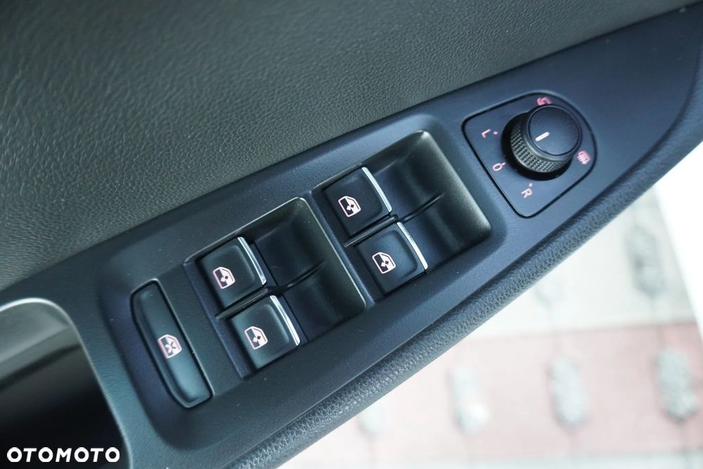 Seat Leon 2.0 EcoTSI FR S&S DSG - 38