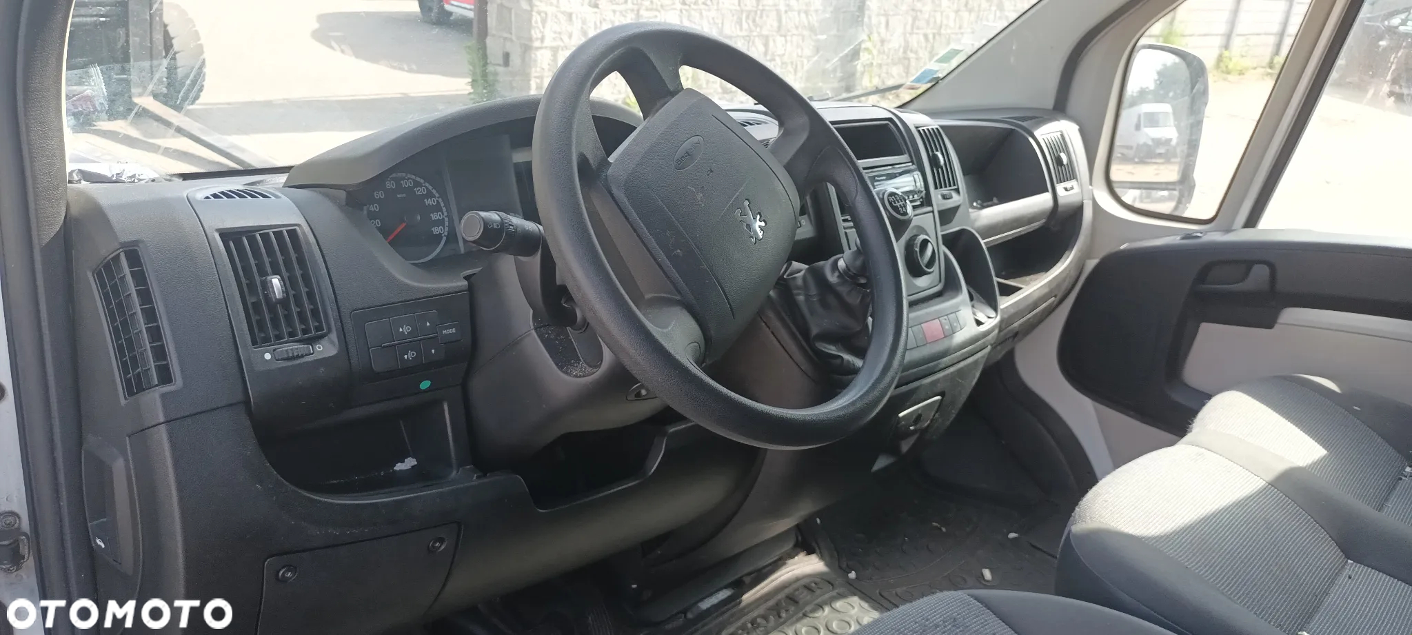 Peugeot BOXER FOURGON - 16