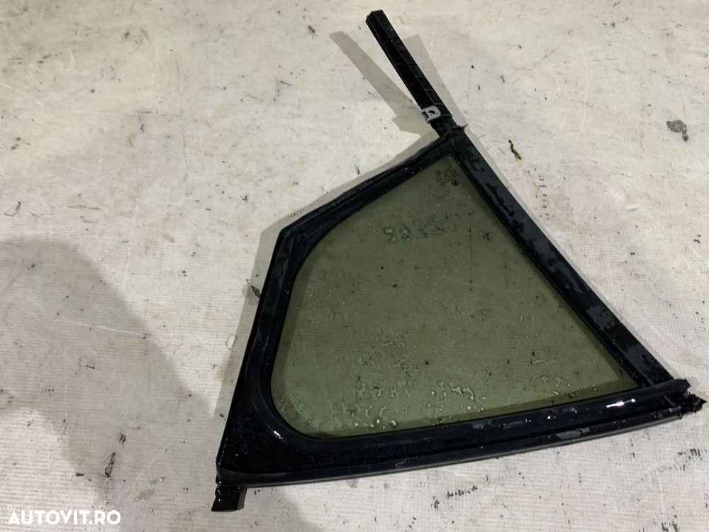 Geam mic coltar usa dreapta spate - cu cheder, Skoda Octavia 3 Berlina, 2013, 2014, 2015, 2016, 2017, 2018, 2019, 2020, cod origine OE 5E5845214. - 3