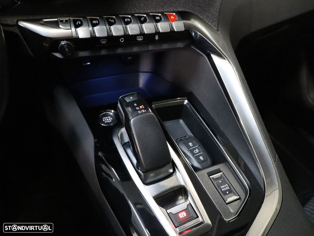 Peugeot 3008 1.6 Hybrid Allure e-EAT8 - 17