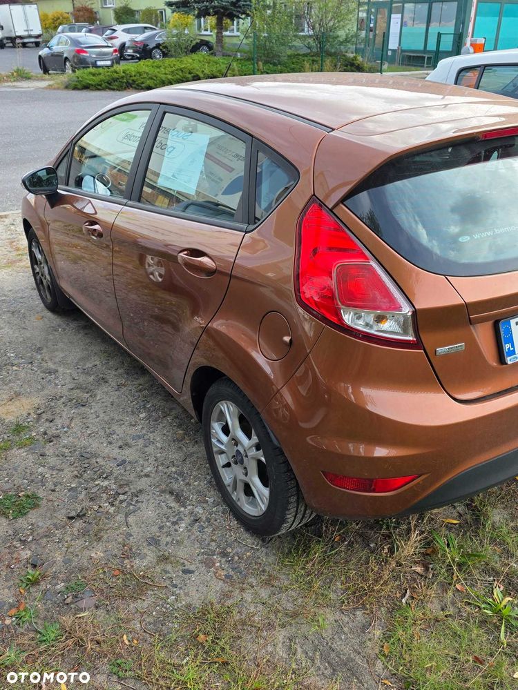 Ford Fiesta - 2