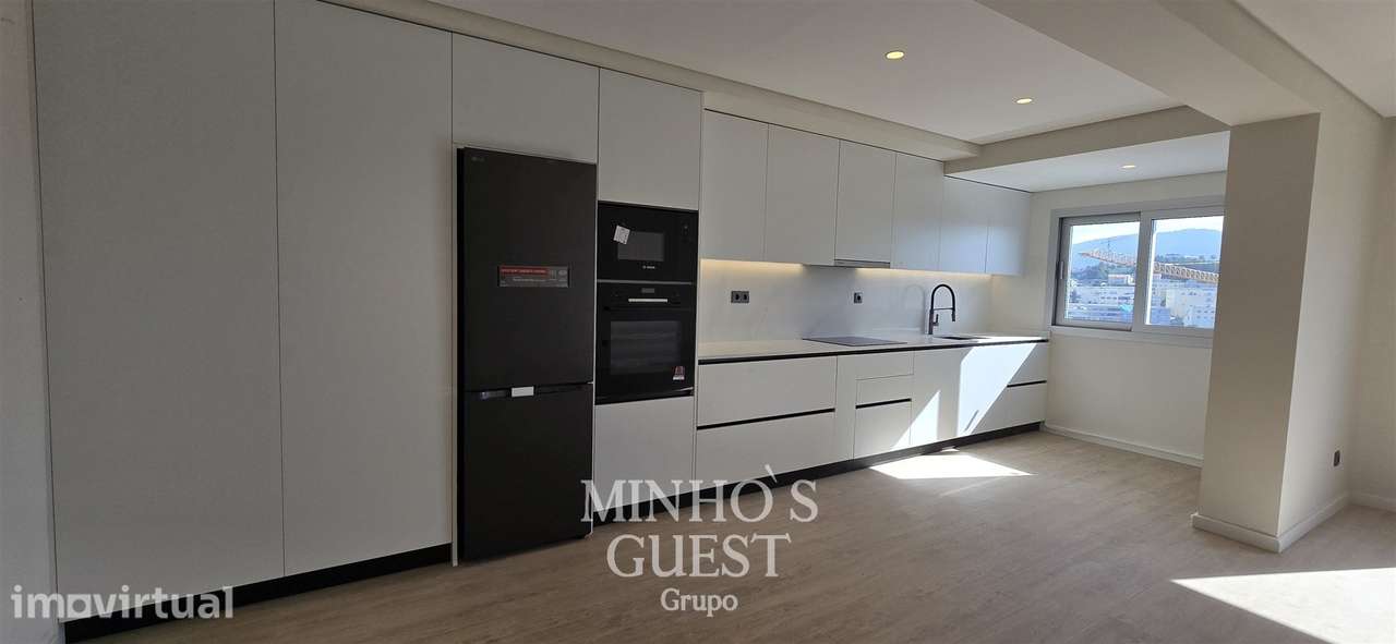 Apartamento T3 Totalmente Remodelado c/ varanda - Maximinos, Braga - Grande imagem: 3/32