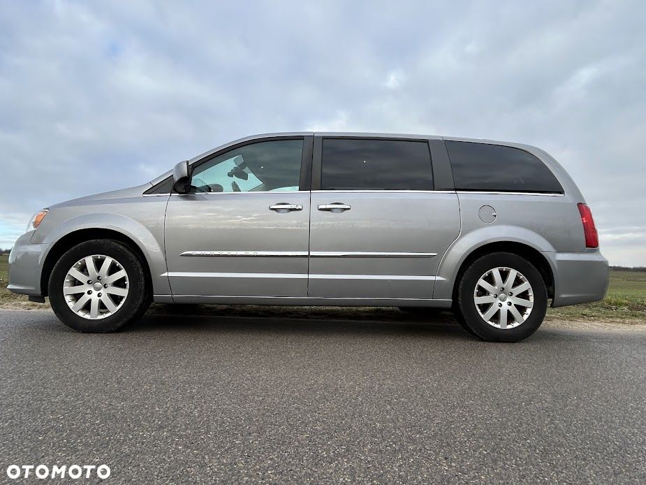 Chrysler Town & Country 3.6 Touring - 33