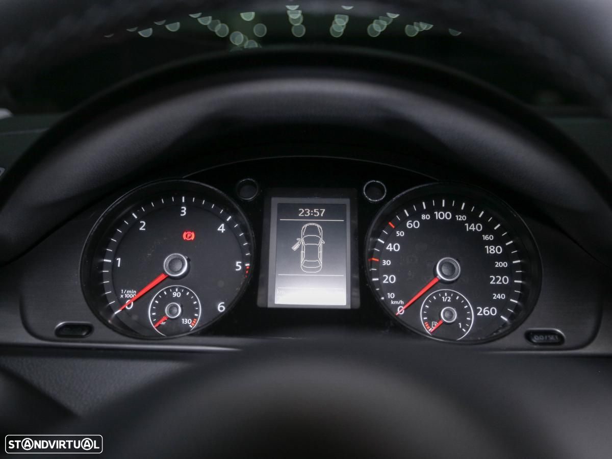VW Passat - 15