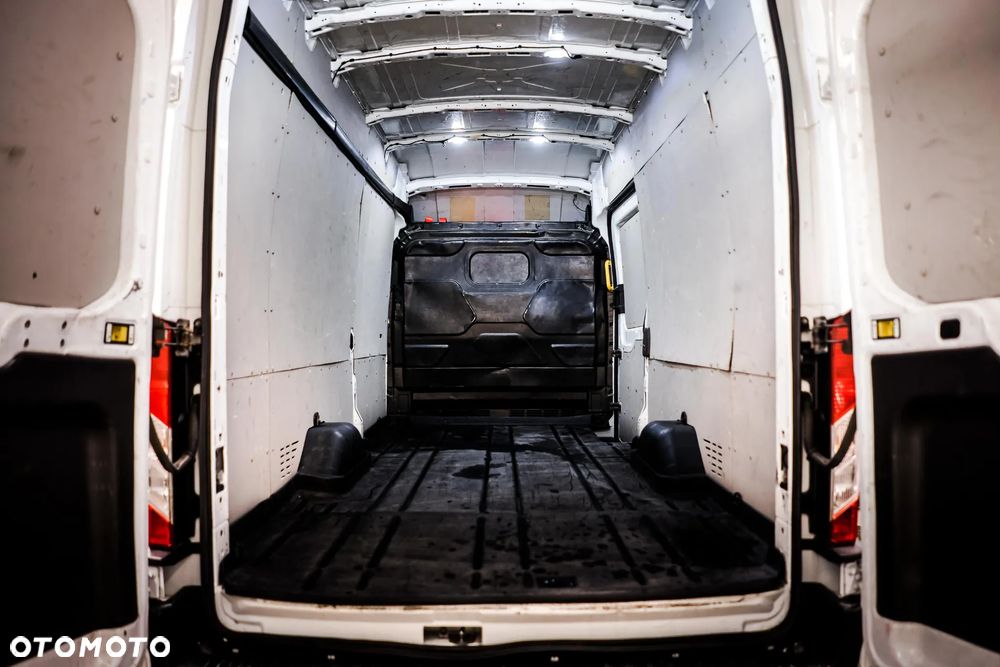 Ford Transit - 19