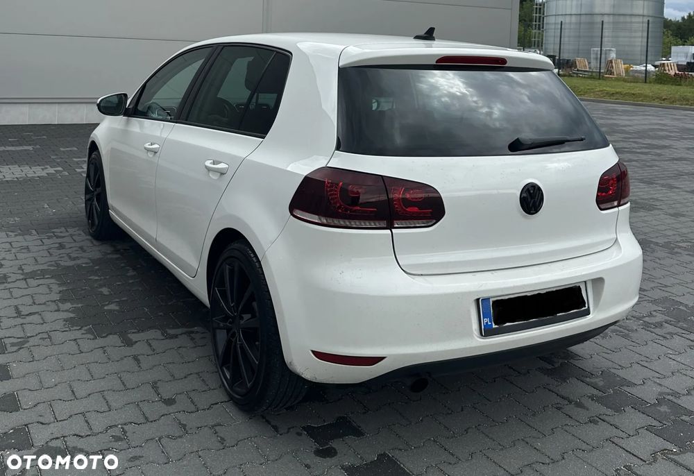 Volkswagen Golf 1.6 TDI Highline - 4