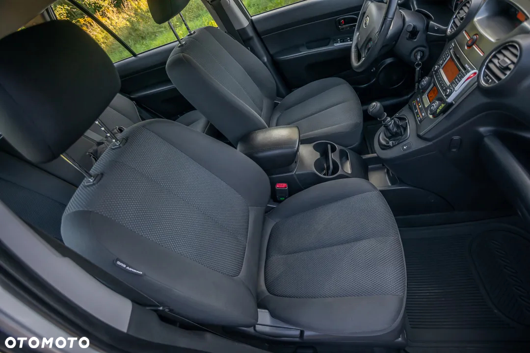 Kia Carens 1.6 CRDi Spirit - 15