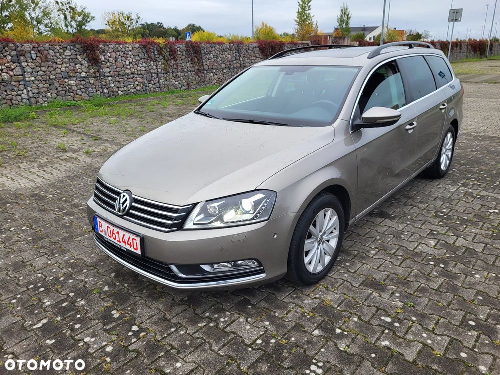 Volkswagen Passat Variant 2.0 Blue TDI DSG SCR Comfortline - 2