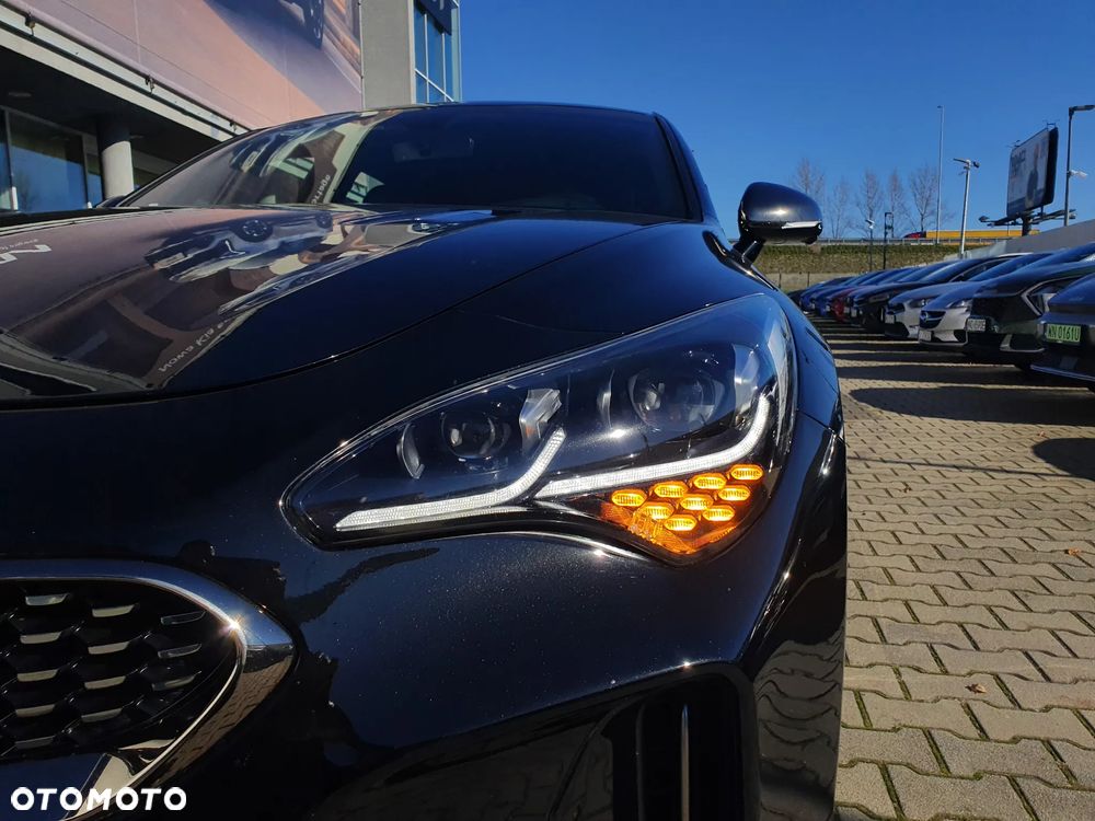 Kia Stinger 3.3 T-GDI V6 GT AWD - 11