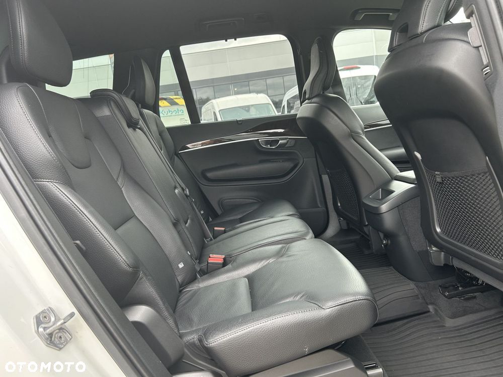 Volvo XC 90 - 26