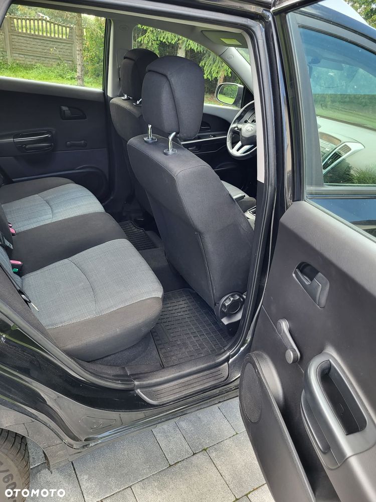 Kia Ceed - 12