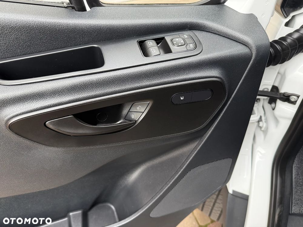 Mercedes-Benz Sprinter 3,0 Chłodnia Mroźnia Winda - 23